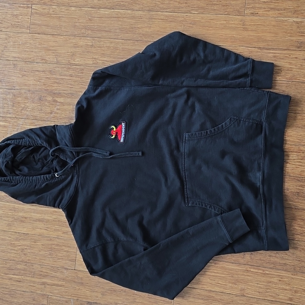 Independent toy machine hoodie